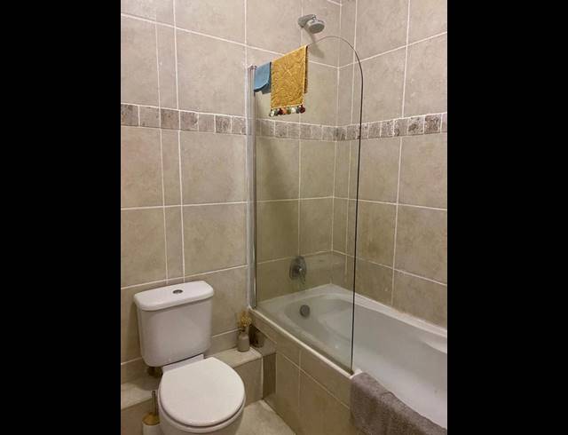 2 BEDROOM APARTMENT FOR SALE IN UMHLANGA RIDGE